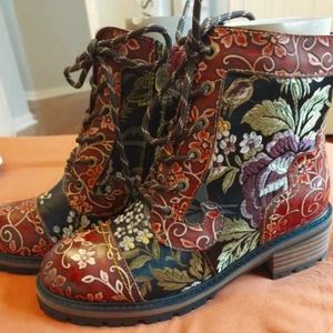 NWT Spring Step L'ARTISTE FANTASTIC BOOTIES